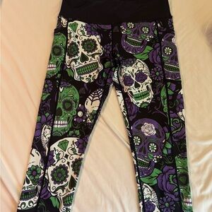 CVG Sugar Skull Print Leggings M Capri